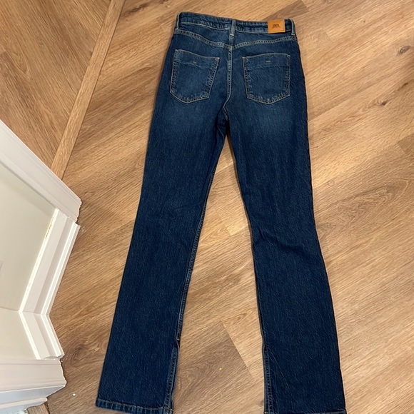 Zara Flared Jeans - Picture 3 of 3